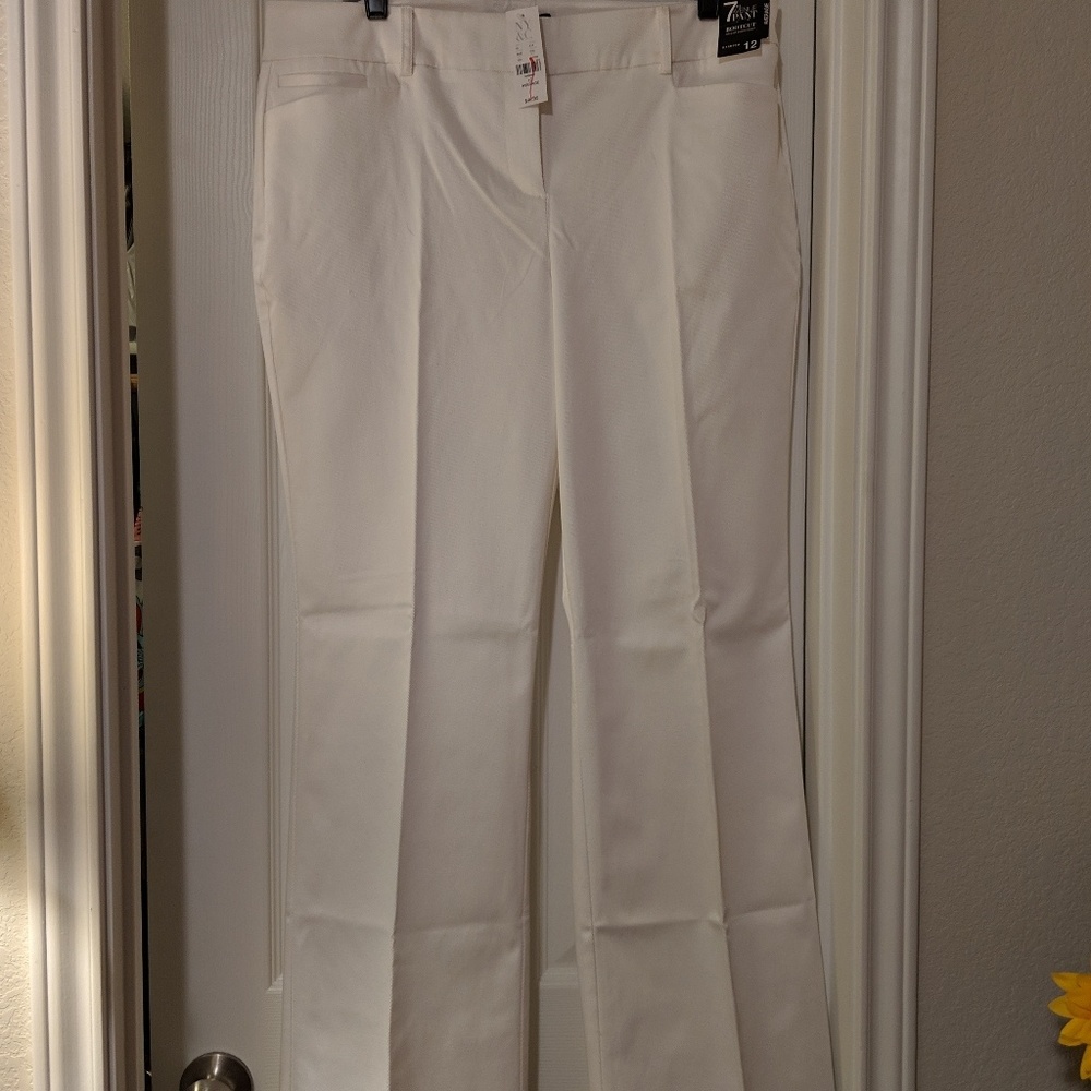 New York & Co 7th Ave Bootcut Pants